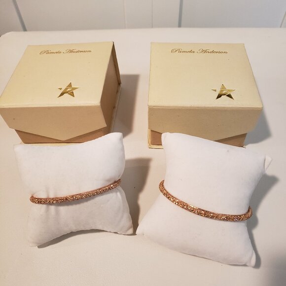 Pamela Anderson Bracelet Set - Picture 1 of 6